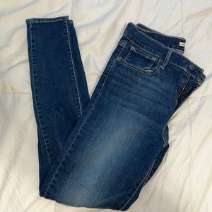 High rise skinny Levi’s